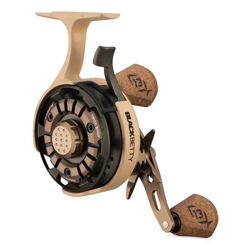 13 FISHING Black Betty FreeFall Carbon Trick Shop 2024 LH Beställ idag