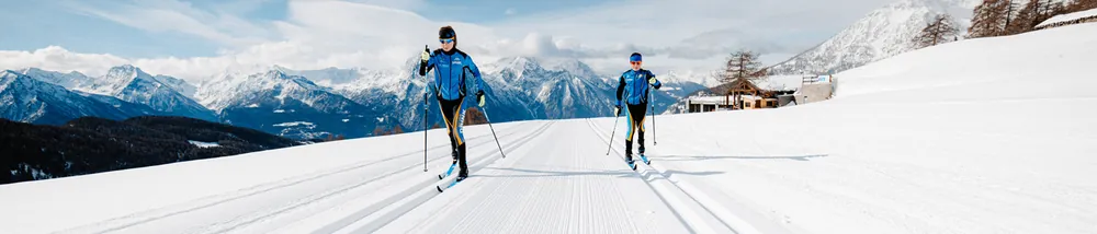 Snabb frakt Köp juniorskidor av en längdspecialist. Snabb hemleverans!