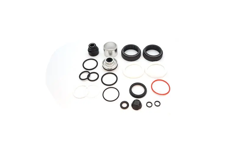 Erbjudandepris ROCKSHOX 200 hour/1 year Service Kit (Includes Dust Seals, Foam Rings, O-Ring Seals, Charger Damper Sealhead, Debonair+ Sealhead - Pike Select C1+ (2023+)